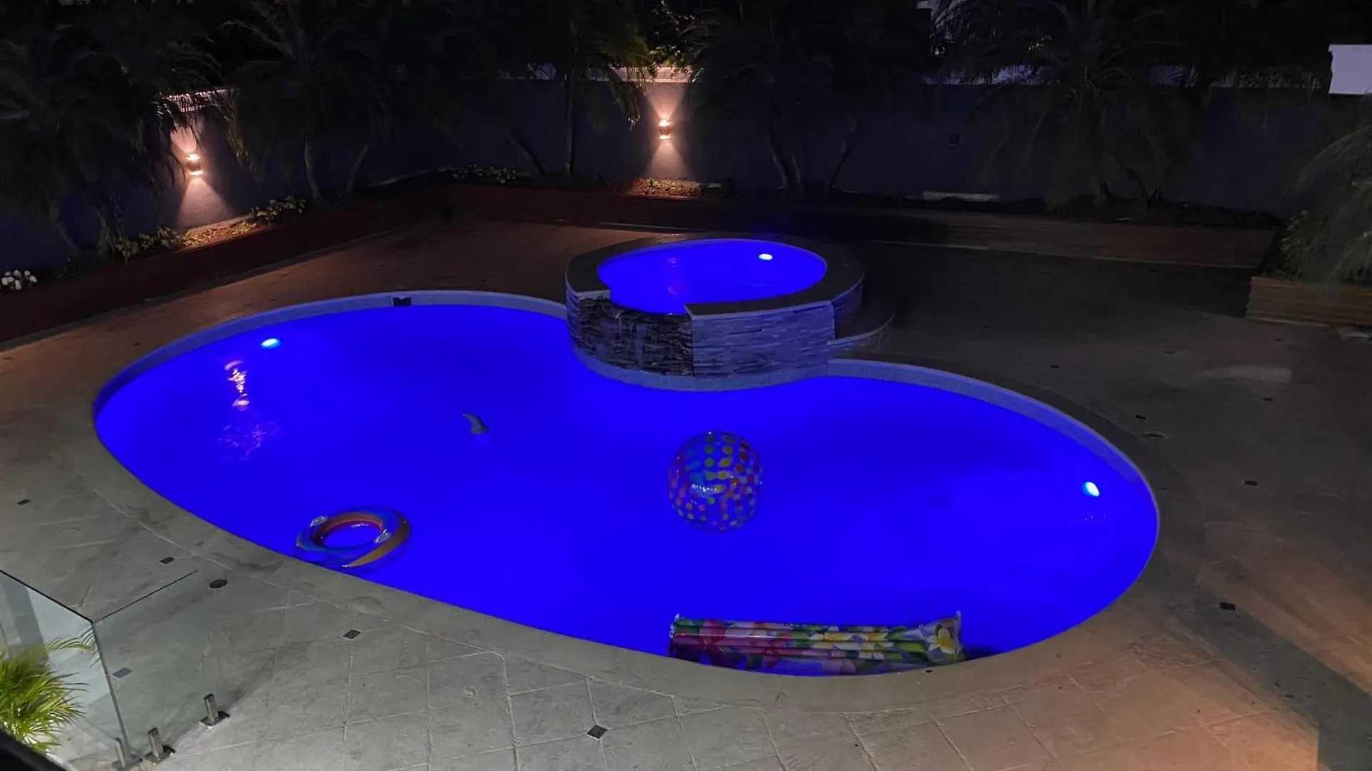 הוילה סנטיאגו דה לוס קבאלרוס Luxury Mansion 7Br Heated Pool Cook Included 0*,