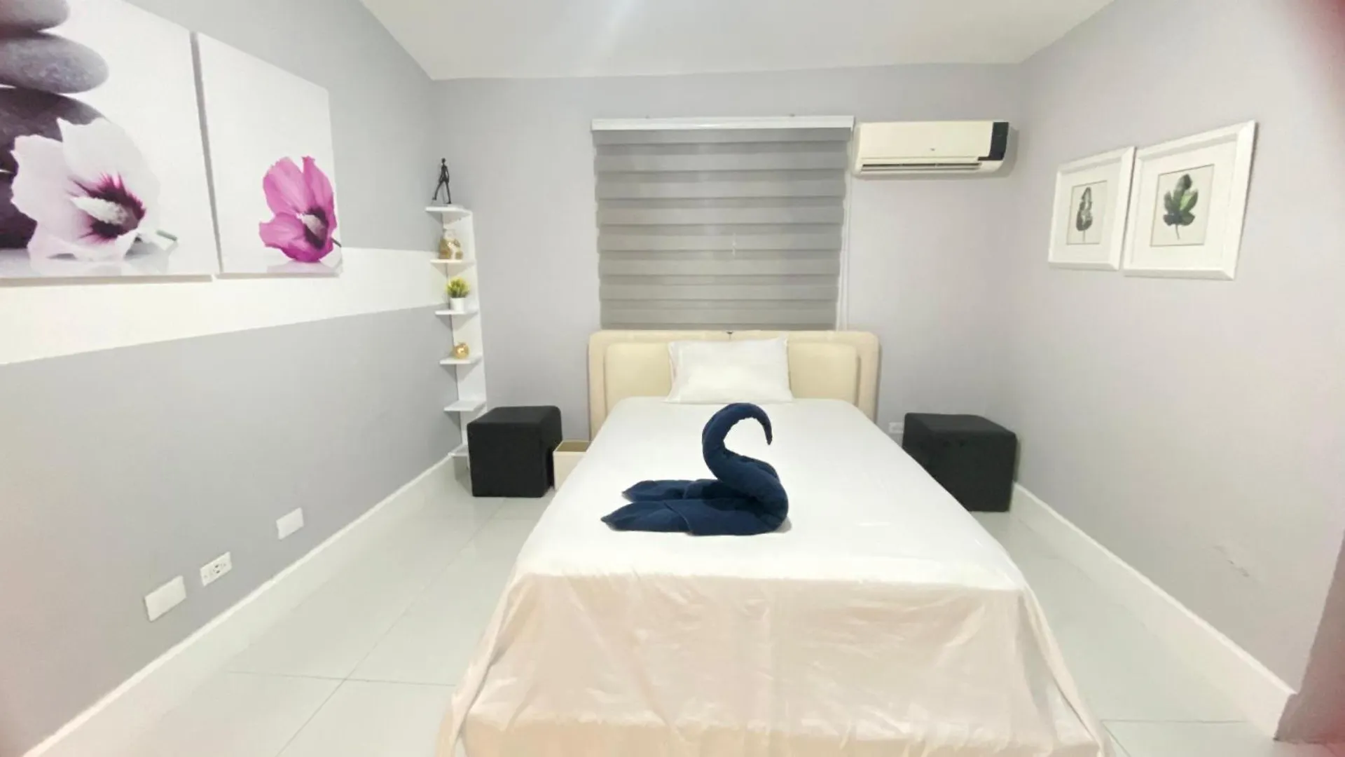 הוילה סנטיאגו דה לוס קבאלרוס Luxury Mansion 7Br Heated Pool Cook Included בית נופש