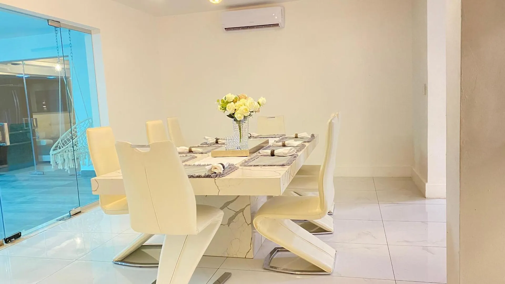 הוילה סנטיאגו דה לוס קבאלרוס Luxury Mansion 7Br Heated Pool Cook Included 0*,  הרפובליקה הדומיניקנית