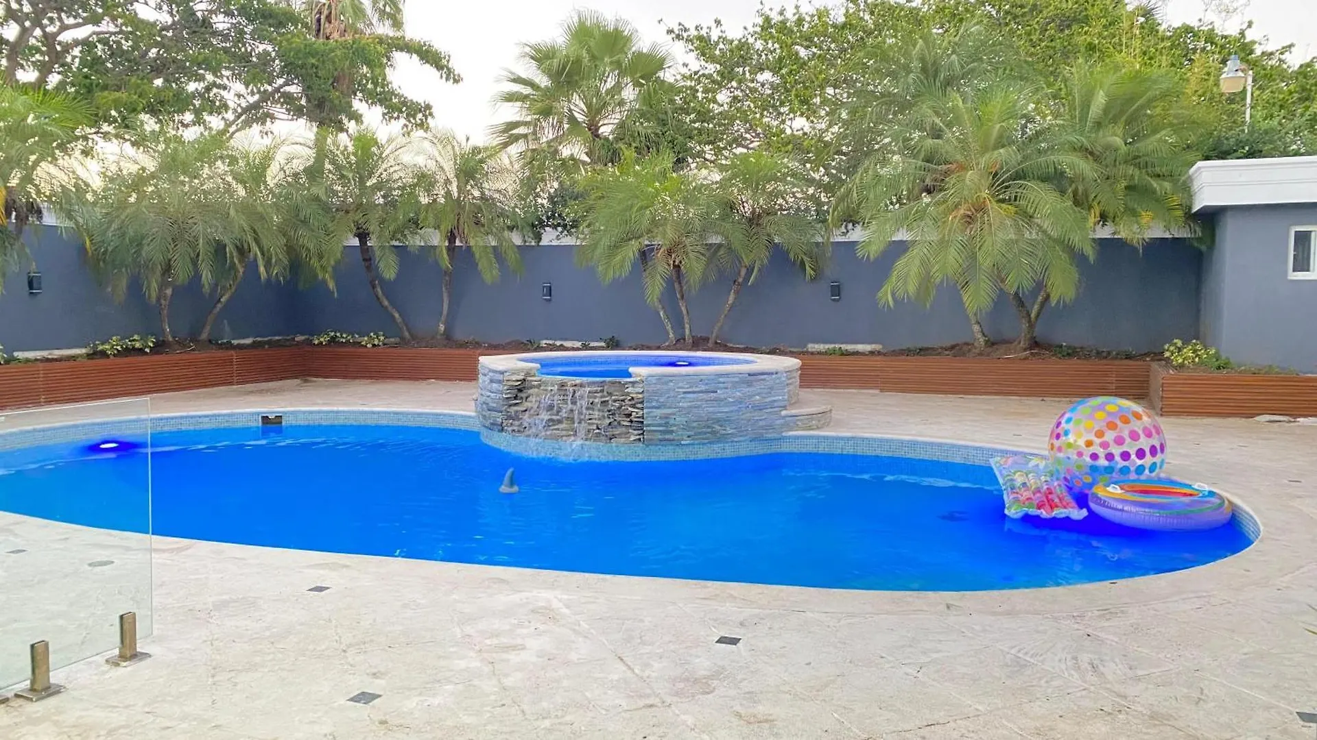 הוילה סנטיאגו דה לוס קבאלרוס Luxury Mansion 7Br Heated Pool Cook Included 0*,